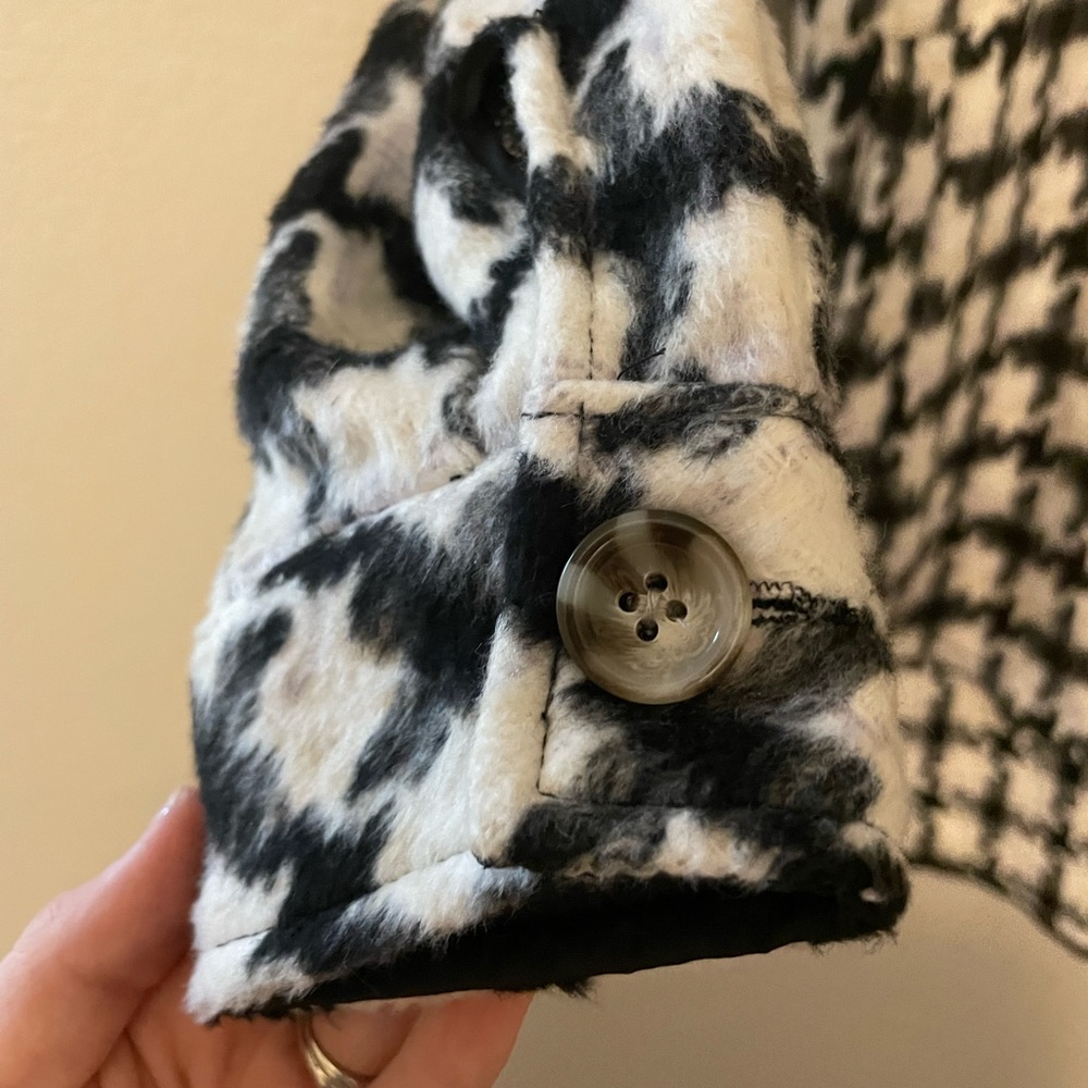 Women’s shacket - Picture 3 of 5